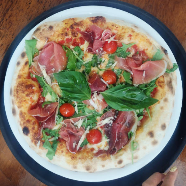 Pizza Serrano